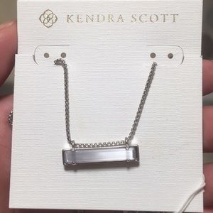 Kendra Scott cat eye necklace